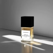 Carica l'immagine nel visualizzatore di Gallery, Vanilla Black Pepper